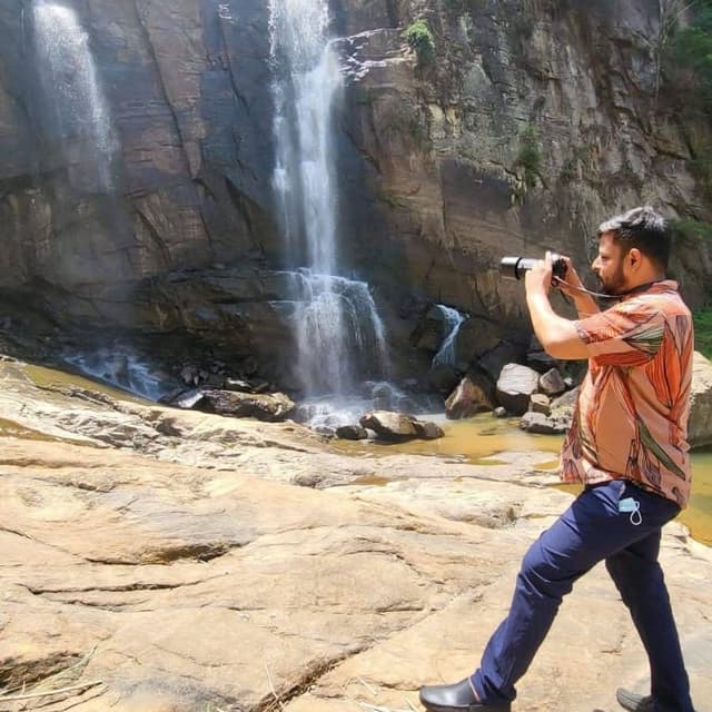 /clients/image_ (37).jpeg - Book a taxi with a driver in Sri Lanka for hassle-free travel. Discover amazing tour packages and explore the beauty of Sri Lanka