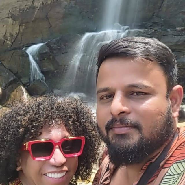 /clients/image_ (42).jpeg - Book a taxi with a driver in Sri Lanka for hassle-free travel. Discover amazing tour packages and explore the beauty of Sri Lanka