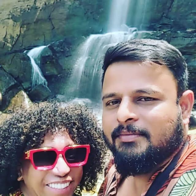 /clients/image_ (66).jpeg - Book a taxi with a driver in Sri Lanka for hassle-free travel. Discover amazing tour packages and explore the beauty of Sri Lanka